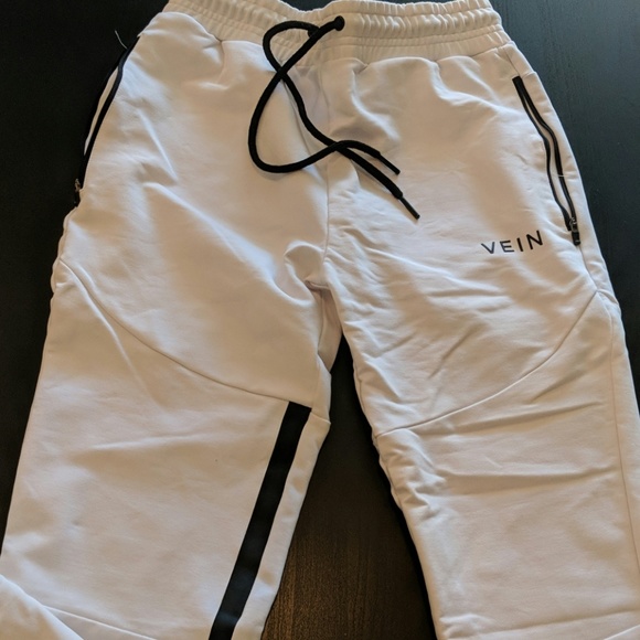 White joggers - Picture 4 of 7